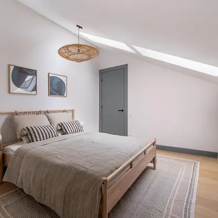 Διαμέρισμα Warm 2bd Centre